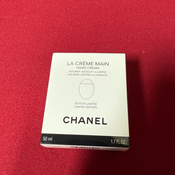 CHANEL Denim Spring26 hand cream  La Crème Main Pouch - Picture 2 of 9